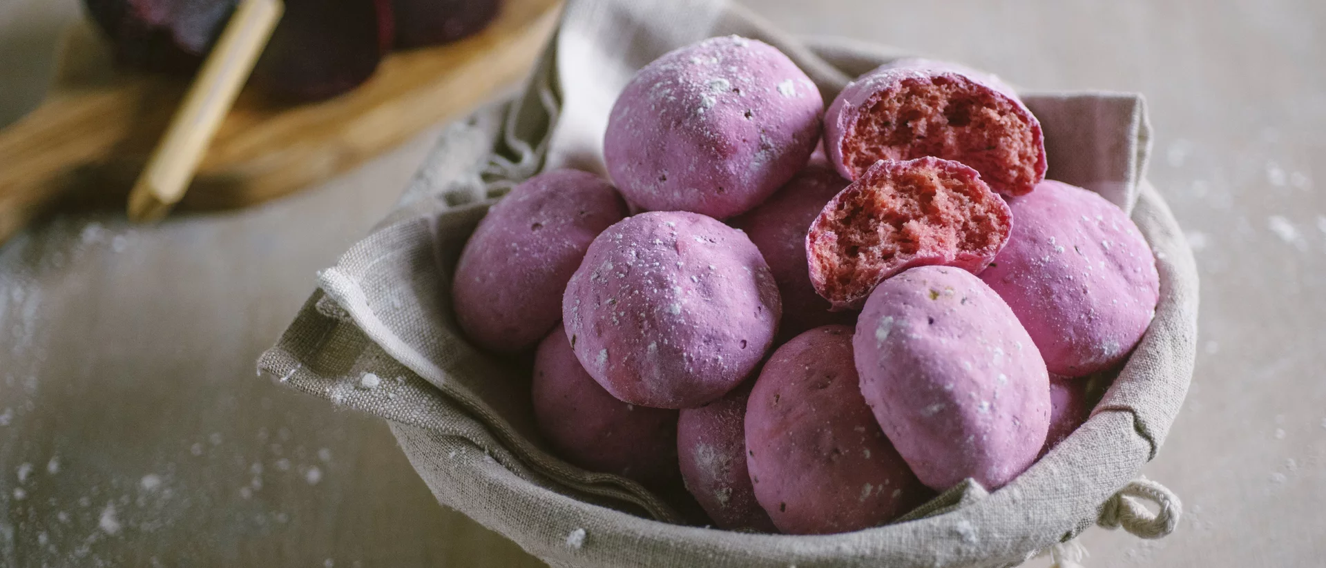 Glutenfreie Rote-Beete-Brötchen